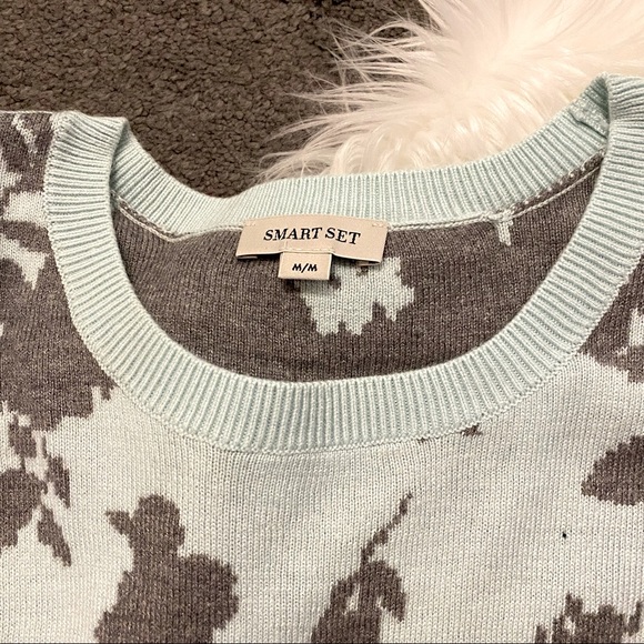 Floral sweater - Picture 2 of 5